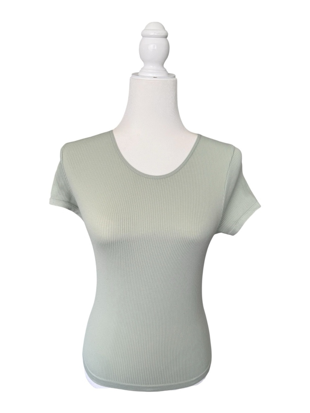 Women’s Elodie Ribbed Short-Sleeve Scoop Neck Top in Sage Green